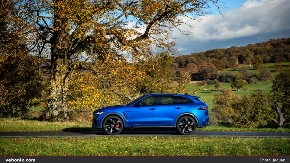 2026 Jaguar F-Pace P550 SVR Velocity Blue side-profile exterior