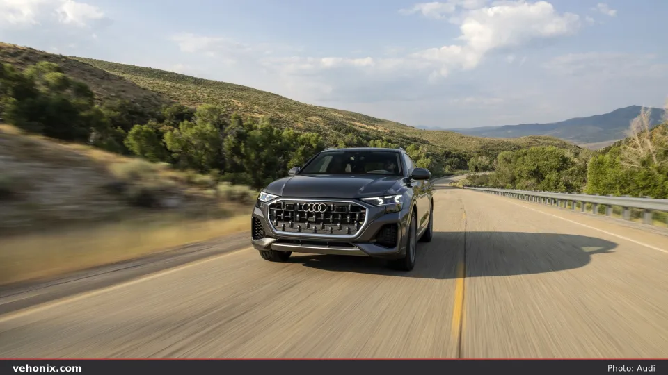 2026 Audi Q8, exterior view