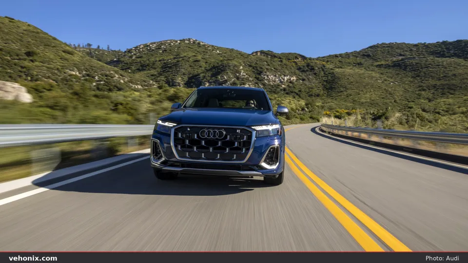2026 Audi SQ7, exterior view
