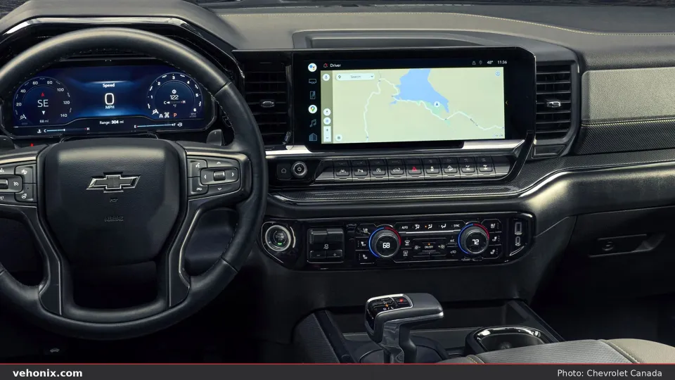 2026 Chevrolet Silverado, dashboard and centre touchscreen