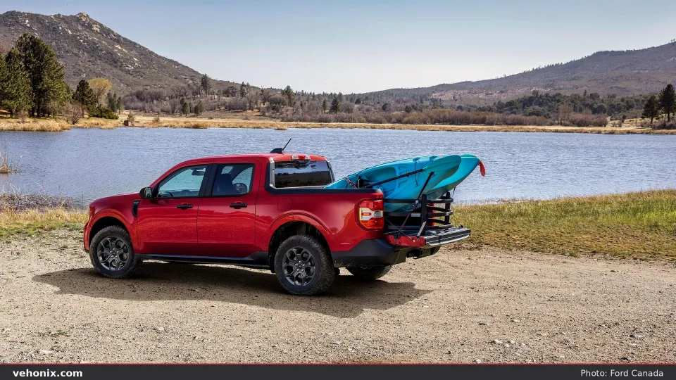 2026 Ford Maverick Lobo, exterior view
