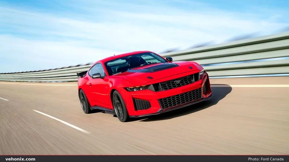 2026 Ford Mustang Dark Horse, exterior view