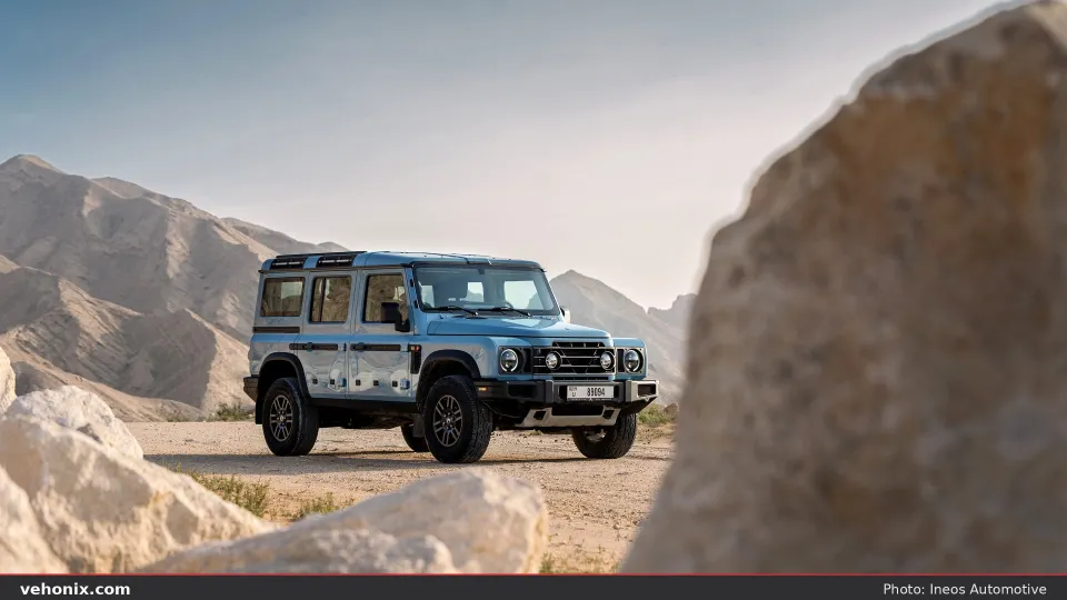 2026 Ineos Grenadier Fieldmaster in blue-grey, side profile exterior