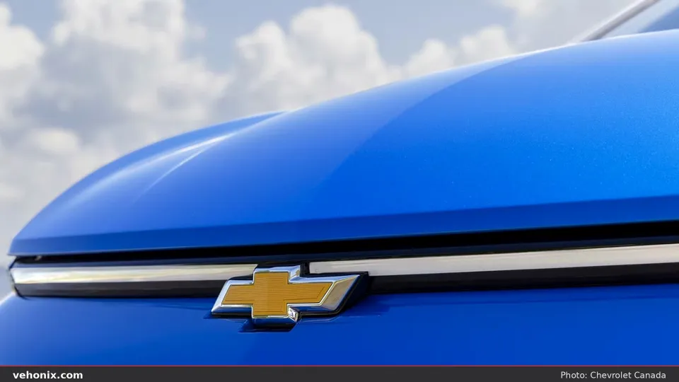2026 Chevrolet Equinox EV in blue, front grille and bowtie detail