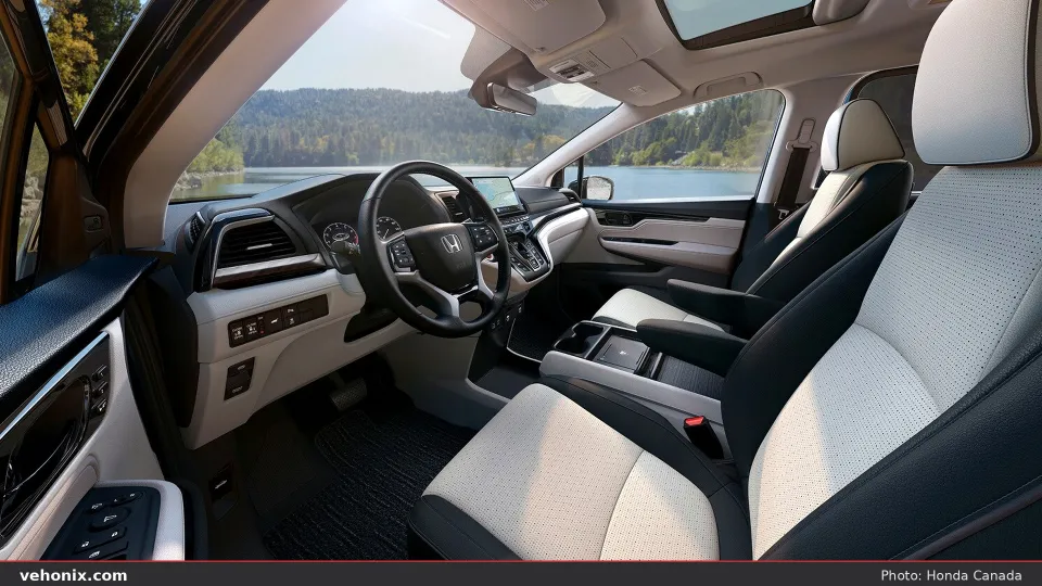 2026 Honda Odyssey Elite two-tone leather front seats and centre console